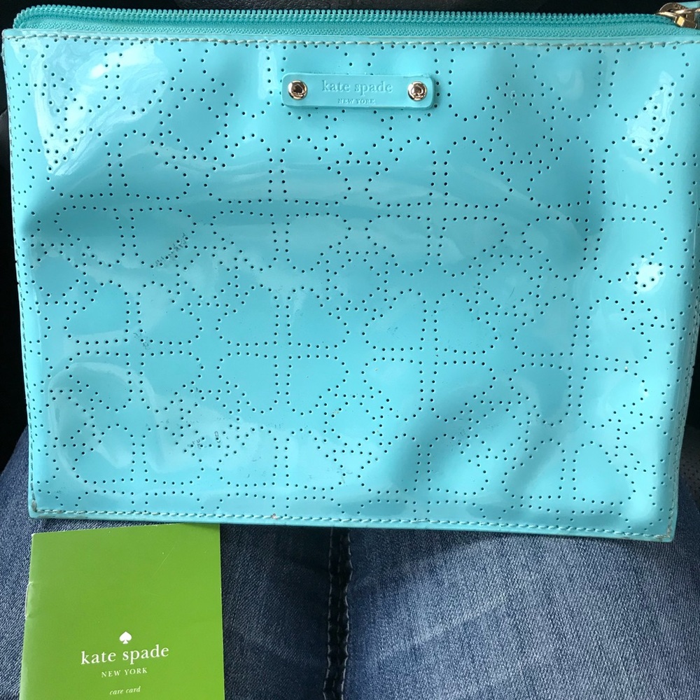 🦋 Kate Spade clutch